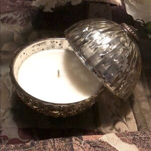 Winter White Crackle Elegant Gold and Silver  Ornament Candle